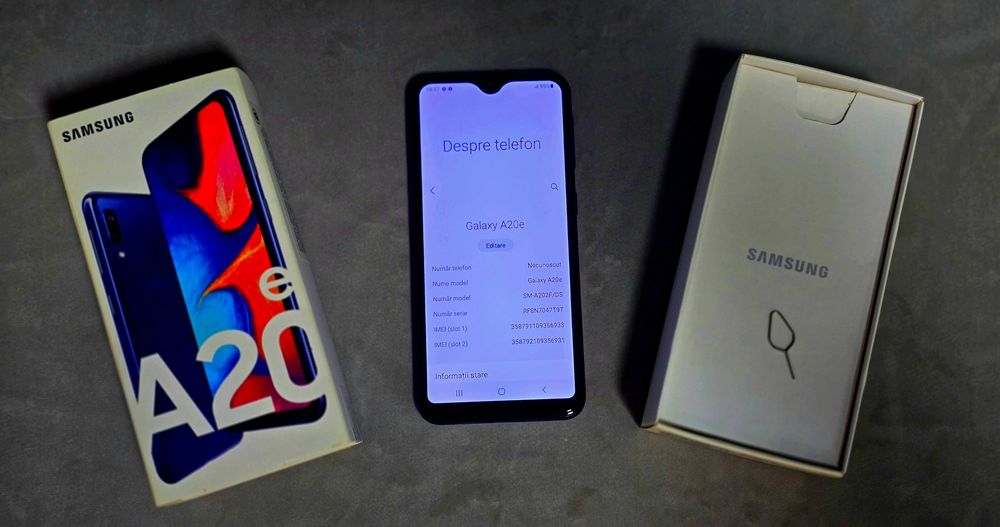 Telefon mobil Samsung Galaxy A20e, dual sim, 32 gb