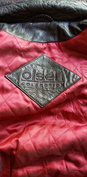 Geacă de Piele, de Damă ! Superbă !