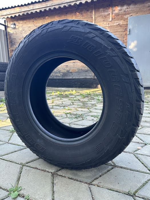 Летнии шины bridgestone A/T 275/65/R17