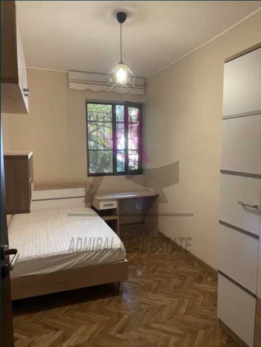 Дава се под наем Тристаен апартамент в Варна, Център - 80 кв.м за 800 € - Снимка #3