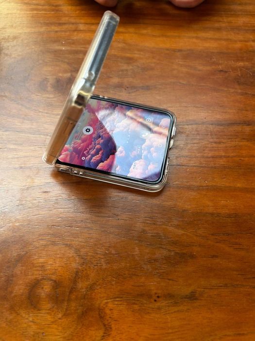 Продам Samsung Flip 5