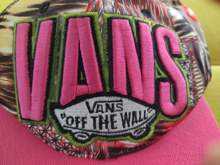 Шапка VANS розова козирка