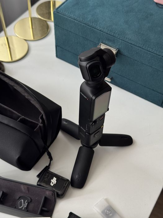 Экшн-камера, видеокамера DJI Osmo Pocket 3 Creator Combo