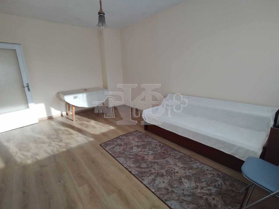 Дава се под наем Едностаен апартамент в Добрич, Христо Ботев - 40 кв.м за 147.9 € - Снимка #4