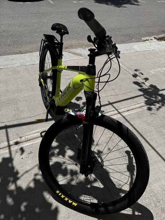 Vand bicicleta electrica Trek Powerfly 5 sau schimb cu Iphone 17 Pro Max