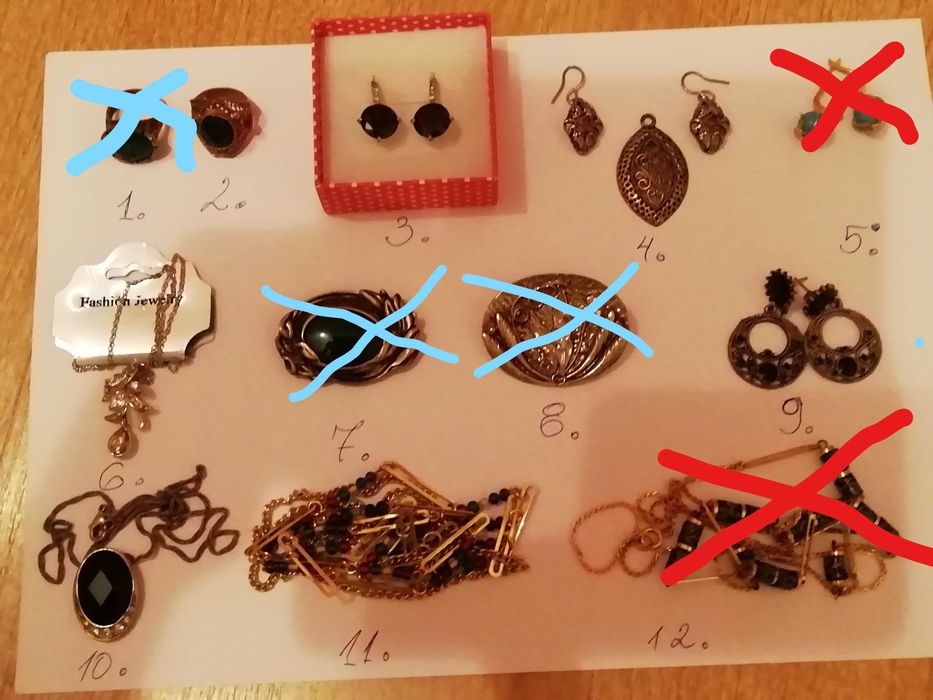 Лот от бижута, нови и използвани