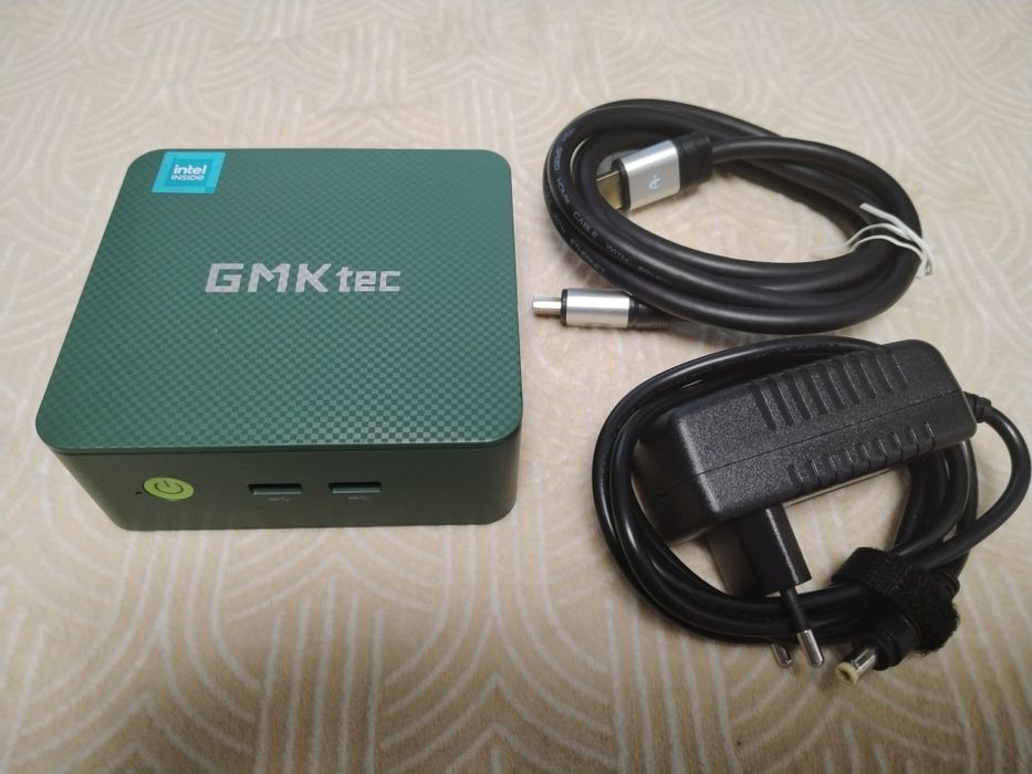 Vând GMK TEC  Nuc box G3 plus.. Nou