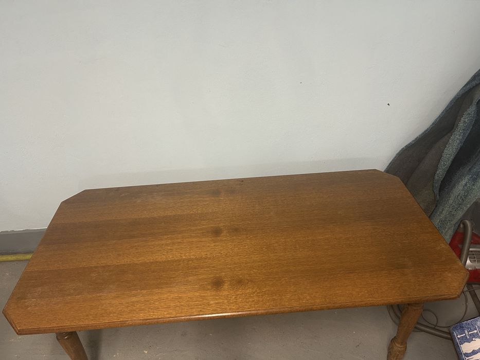 Masa lemn masiv