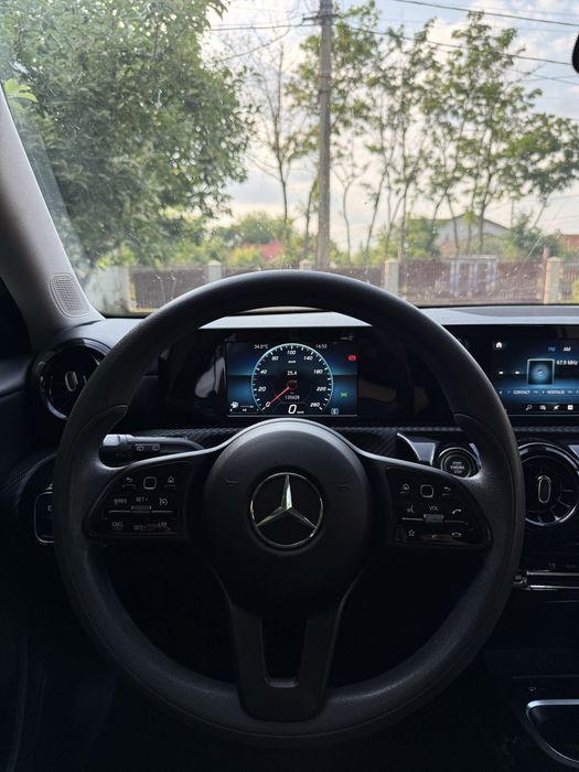 Mercedes-Benz A160
