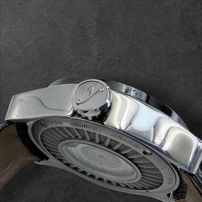 Carrera y Carrera "Avalon" Diamond – Лимитирана серия бижутериен часовник