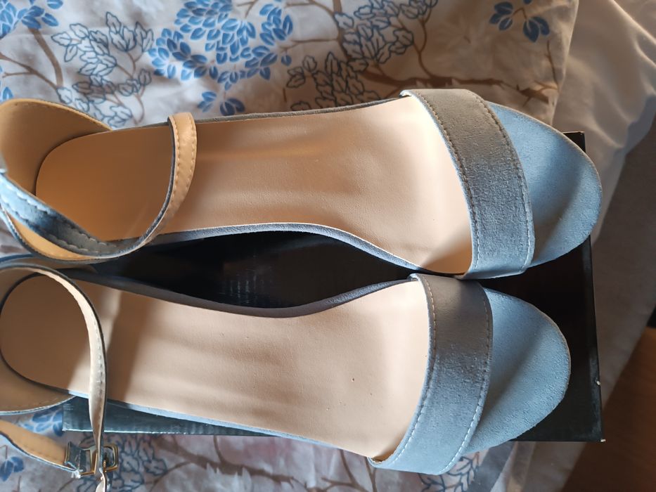 Елегантни сандали, НОВИ