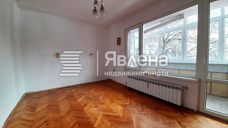 Тристаен апартамент