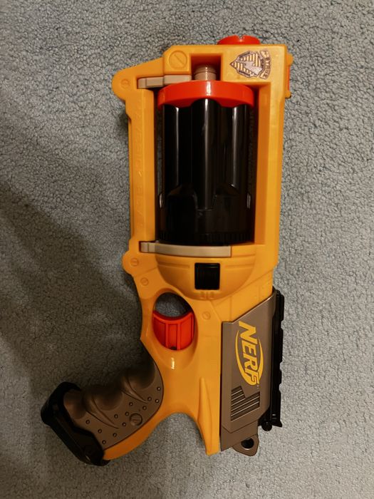 Нърф пистолет и нърф с барабан НОВИ