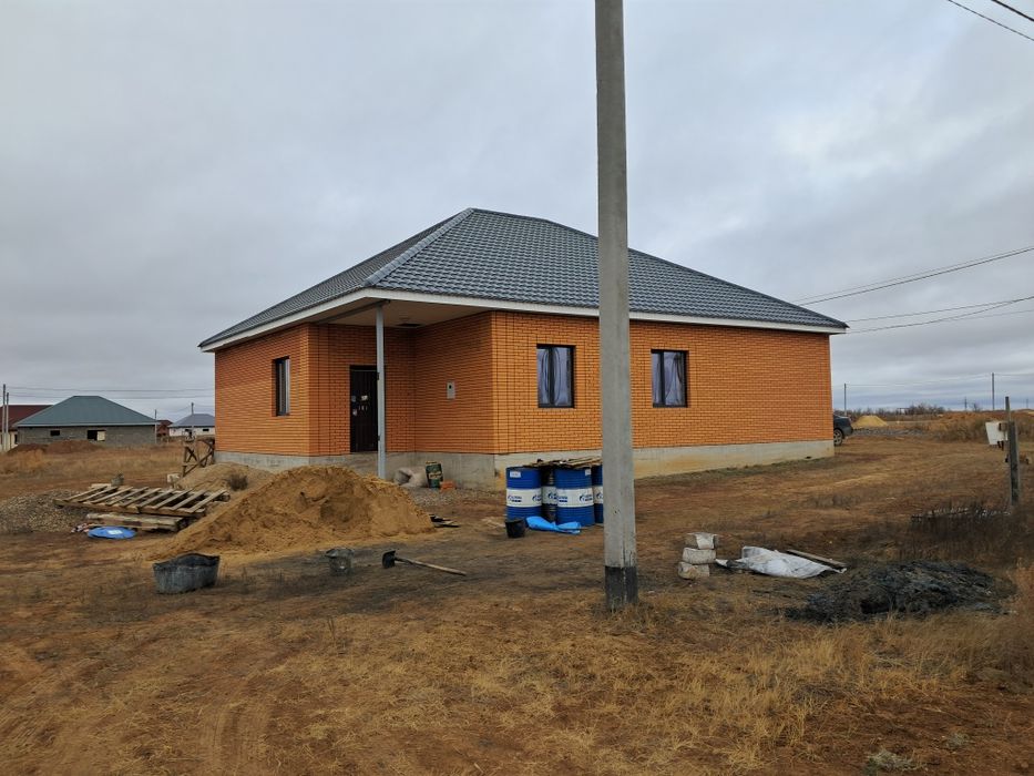 Уй сатылады.         .