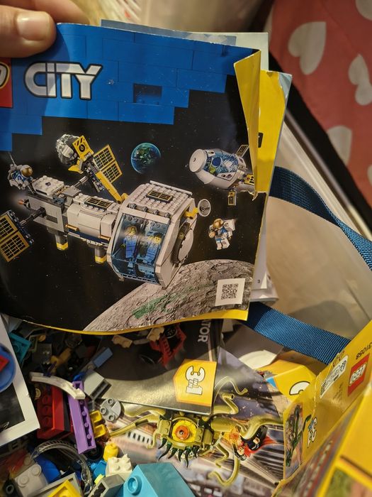 Lego ,10 kg + ,unele noi