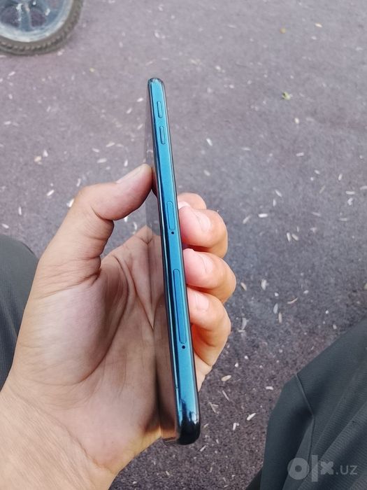 Samsung j 4 plus