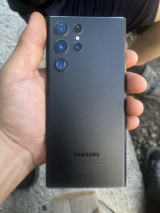 Продаётся Телефон Samsung s22ultra