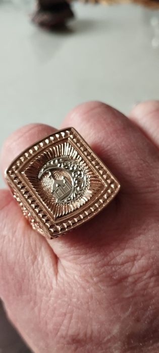 Продам золотую печатку