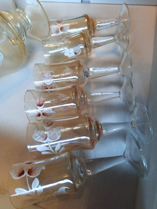 Serviciu de lichior și vin, doua seturi nefolosite, noi!