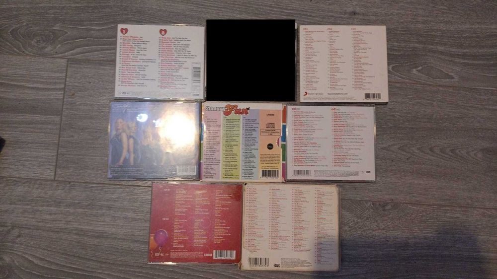 lot 12 CD-uri cu muzica, cele mai multe mix-uri