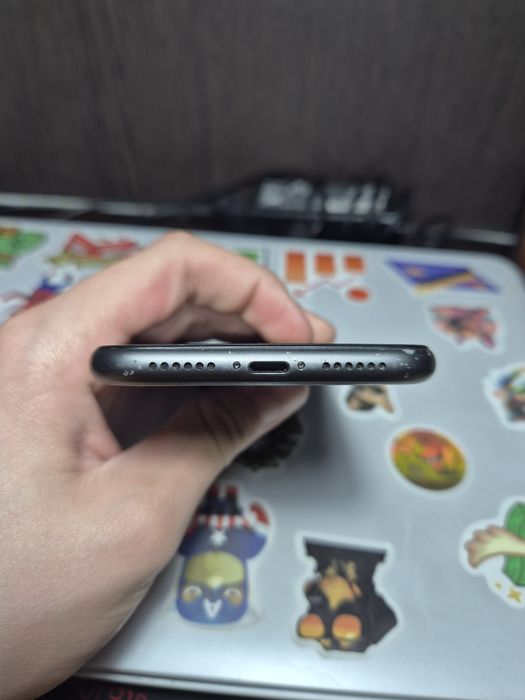 Продам Iphone 11