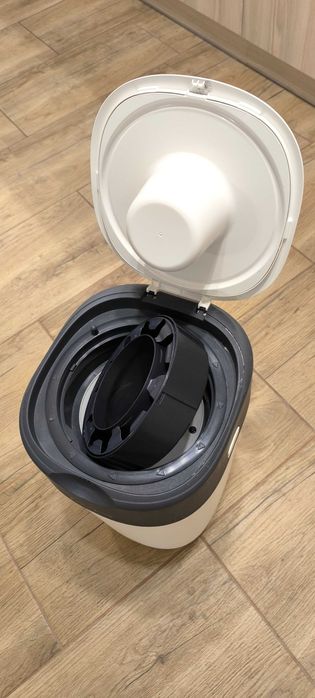 Хигиенен кош за пелени Tommee Tippee Twist & Click