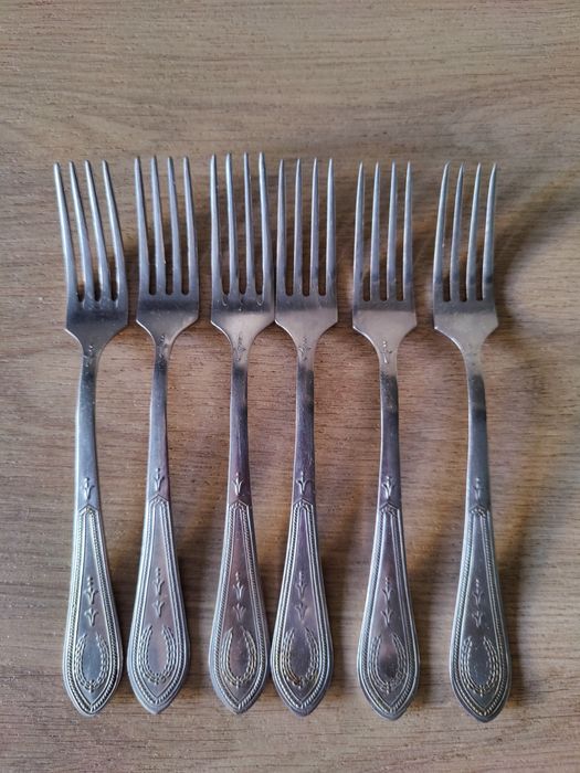 Набор столовых вилок