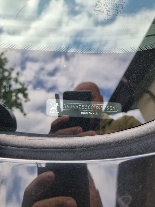 Vand Jaguar xf  2012