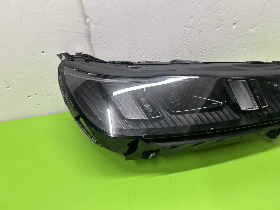 Far bmw ix i20 full led adaptiv shadow line dreapta 2020-2024