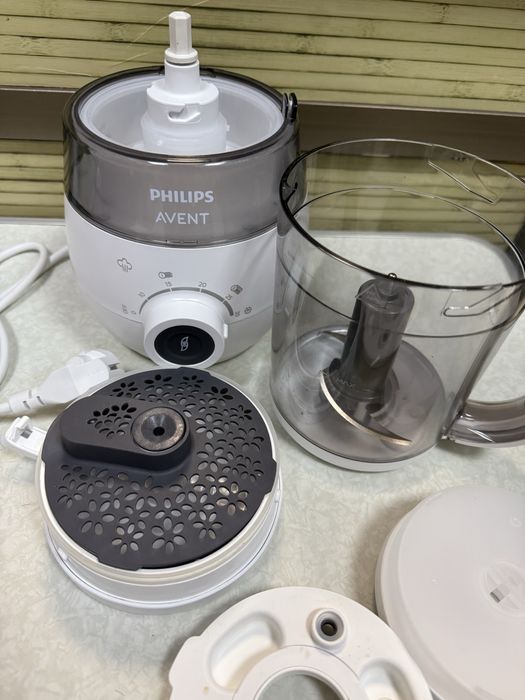 Уред за готвене на пара и блендер 4 в 1 Philips Avent