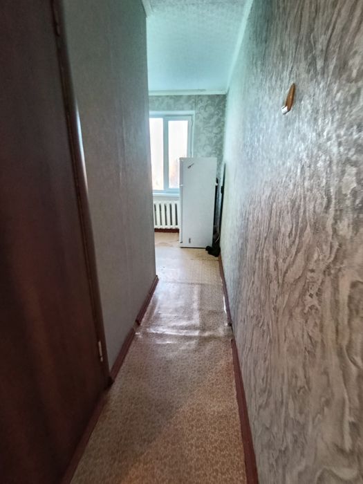 2-хкомн кв в 7 мкр 1д, 10,5млн