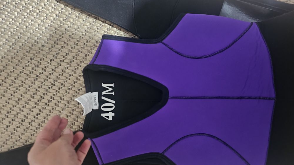 Costum neopren Vade Retro nou