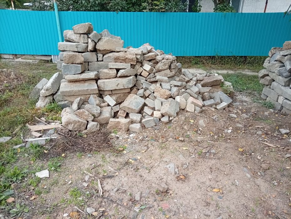 Бут камени и камни