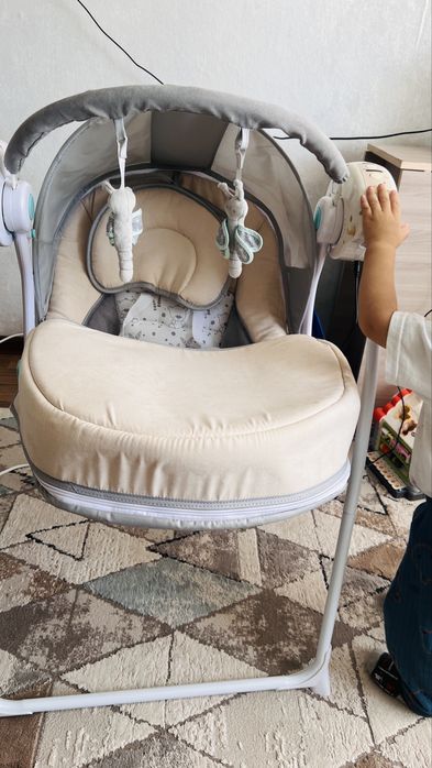 Продам качелю шезлонг. Цена 25 тысячи