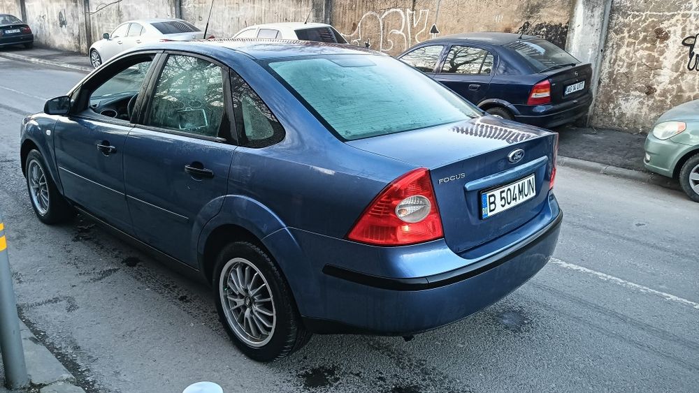 Ford focus 1.6i an 2006  PREȚ 1350E