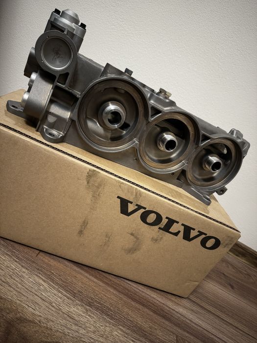 Baterie filtre ulei Volvo E6