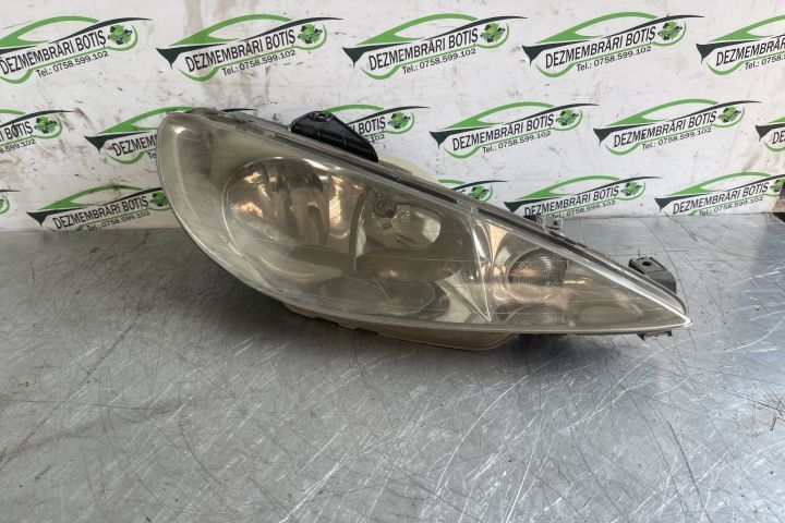 Far dreapta 89000520 Peugeot 206 prima generatie (facelift)