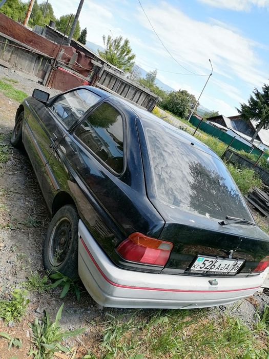 Продам форд эскорд