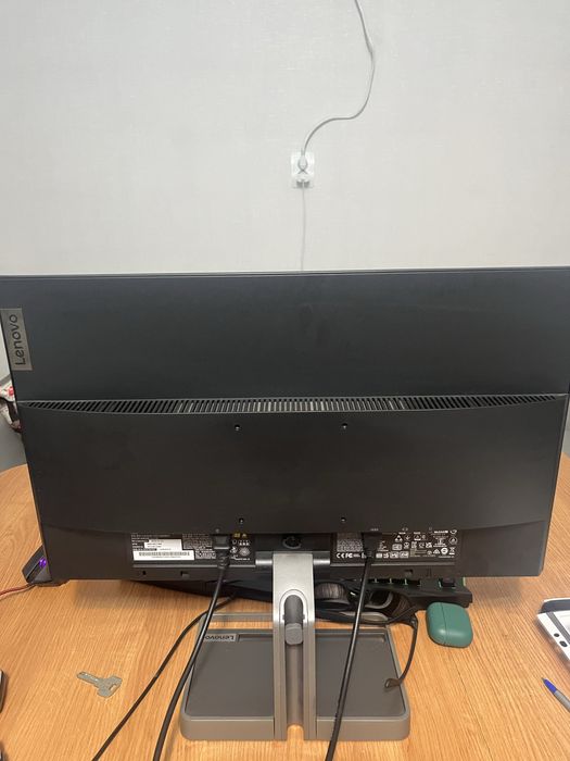монитор Lenova 60Hz
