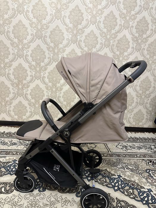 коляска абсолютно новый