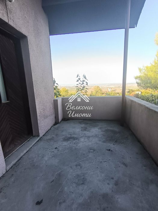 Вила с панорамна гледка