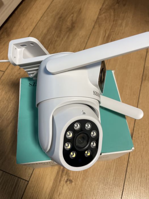 Двойна WiFi камера