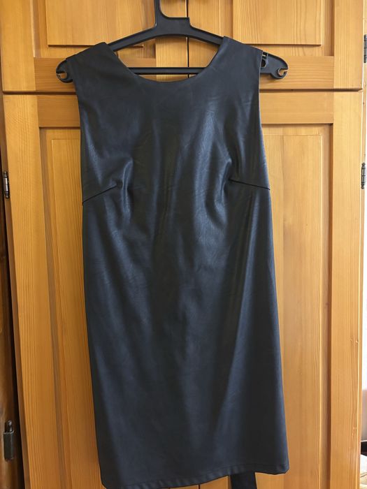 Кожена рокля на марката Pause S размер