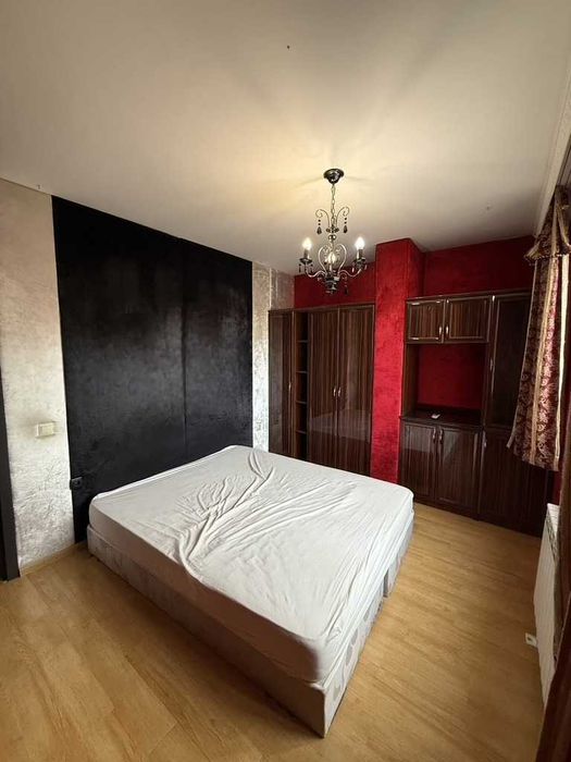 Дава се под наем Тристаен апартамент в София, Студентски град - 135 кв.м за 887.4 € - Снимка #2