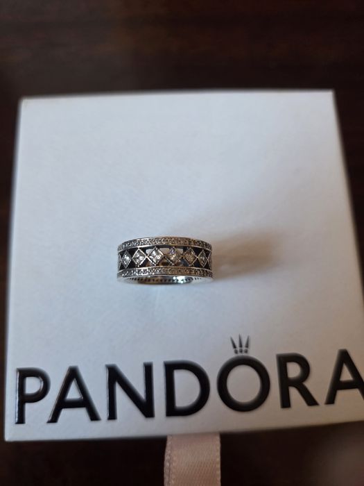 Продавам оригинални Пандора