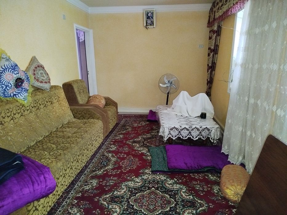 Уй сотилади 2 этажлик дом.