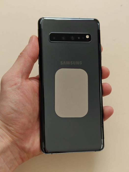 Samsung S10 Plus 256 gb Ram 8 android 11