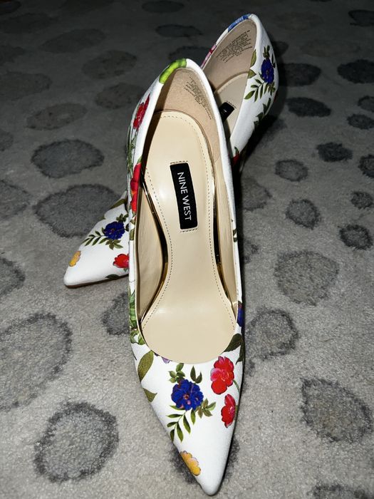 Pantofi cu toc Nine West