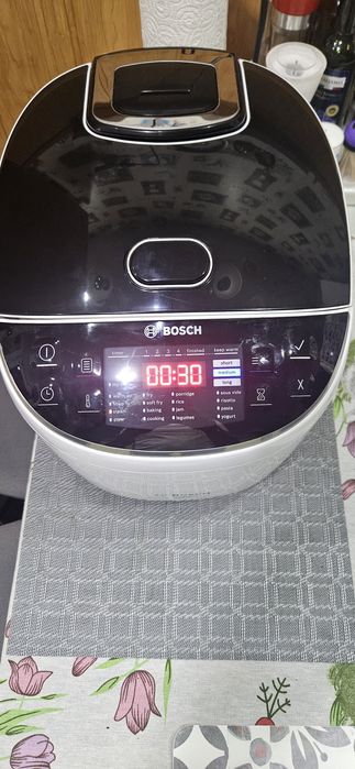 Multicooker Bosch MUC11W12, 900 W, 5 L, 48 programe, Alb