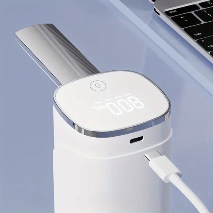 Помпа за вода бял цвят